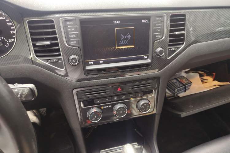 Used Volkswagen Golf Sportsvan 2016 230TSI Automatic Luxury Version