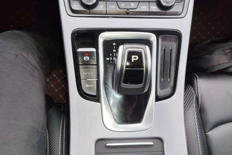 Used Geely Auto Emgrand X7 Sport 2021 Million Edition 1.8TD DCT Two-Wheel Drive Comfort Model