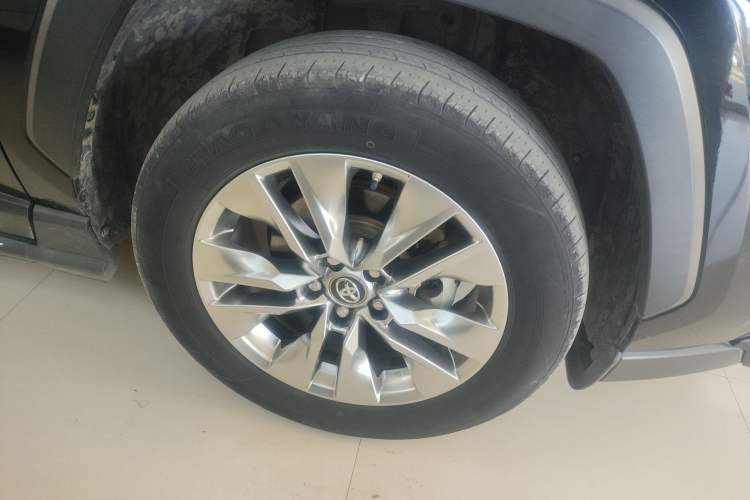 Used Toyota Wildlander 2020 2.0L CVT 4x4 Luxury Edition
