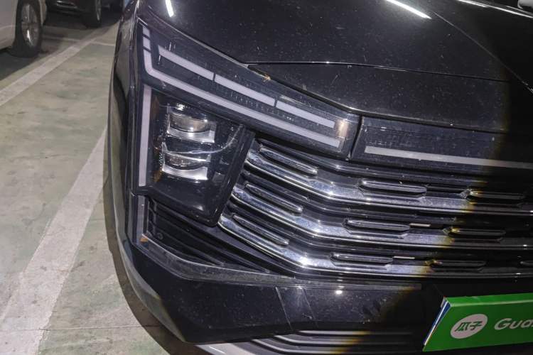 Used SOL X8 PLUS 2023 1.5 TGDI DCT Smart Edition 7-Seater