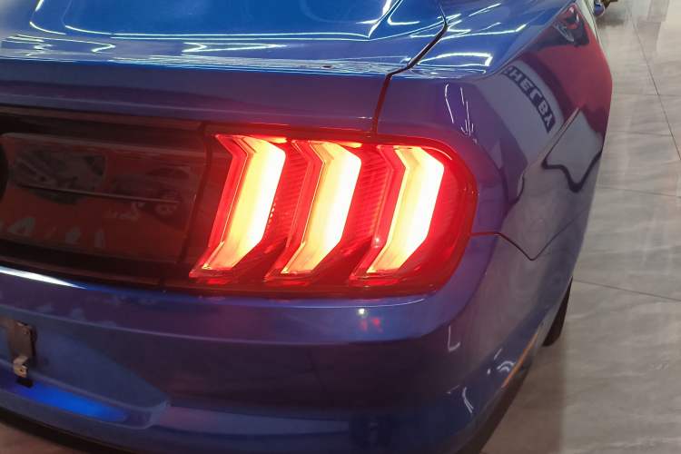 Used Ford Mustang 2020 2.3L EcoBoost Exterior 6