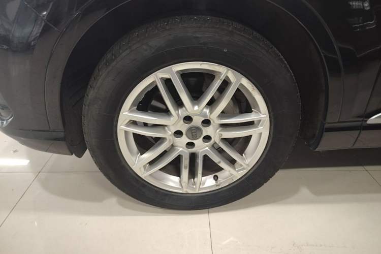 Used Audi Q7 2016 40 TFSI Comfort Model