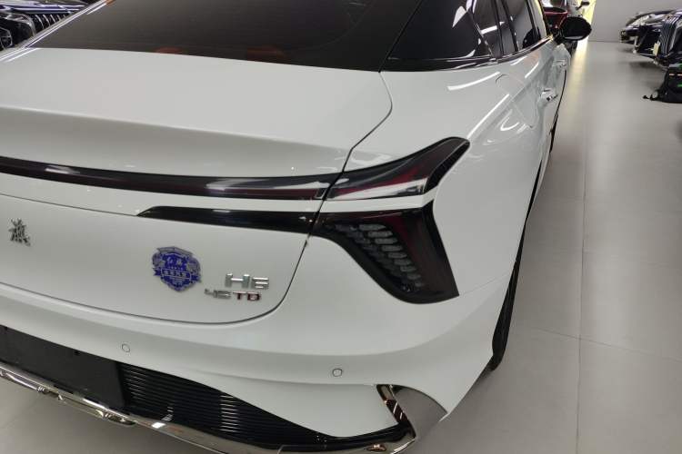 Used Hongqi H6 2023 2.0T Zhiyi Version Right Rear Taillight