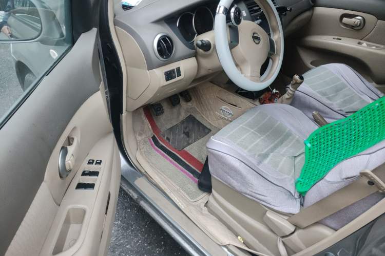 Used Nissan Geniss 2006 1.8L Manual Standard Edition