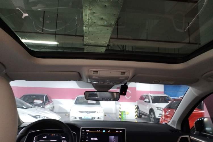 Used Volkswagen Tharu 2023 300TSI Two-Wheel-Drive Full Moon Edition