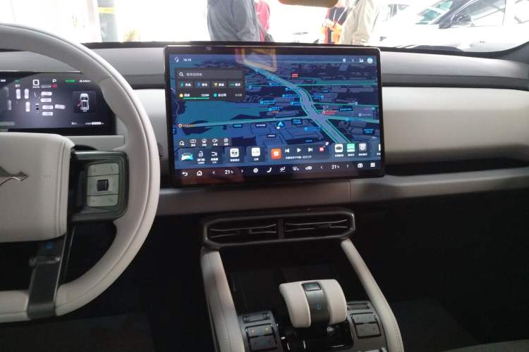 Used Formula Leopard Titanium 3 2025 501KM All-Wheel Drive Intelligent Driving Ultra Version
