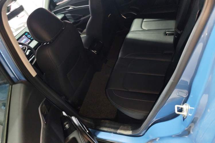 Used NETA U 2023 NETA U-Ⅱ 400 U Show Edition – Lithium Iron Phosphate