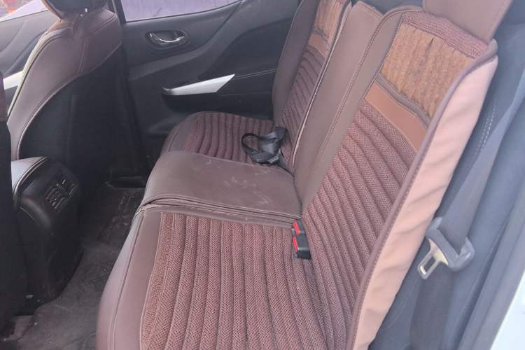 Used Nissan Navara 2017 2.5L Automatic 4x4 Luxury Edition QR25