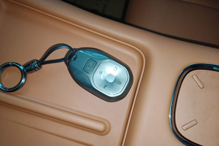 Used GAC Trumpchi Xiangwang S7 2025 180km Ultra All-Wheel Drive LiDAR Edition Vehicle Key