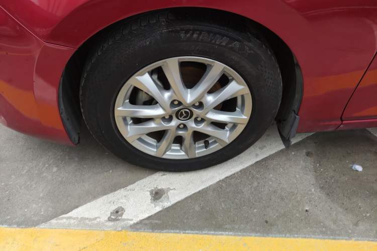 Used Mazda Mazda 3 Axela 2017 Sedan 1.5L Automatic Luxury Model Emission Standard China V
