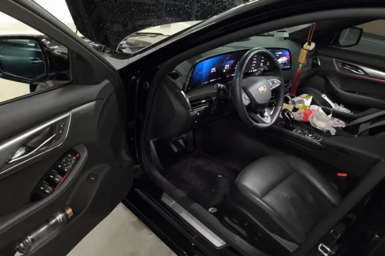 Used Cadillac CT5 2024 28T Luxury Pro Trim Driver Seat