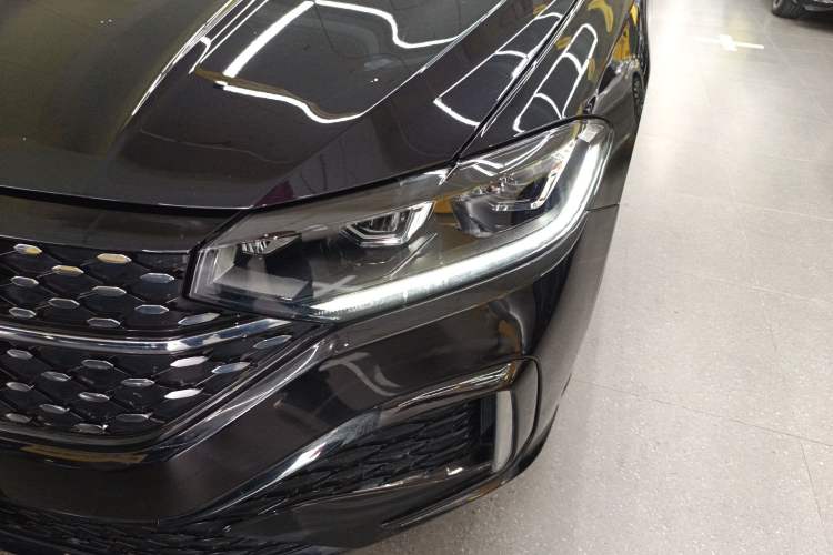 Used Volkswagen Lavida 2023 300TSI DSG Starry Full-Comfort Edition
