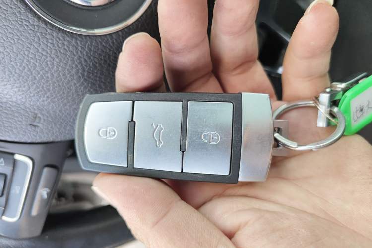 Used Volkswagen FAW-Volkswagen CC 2015 2.0 TSI Luxury Model Vehicle Key