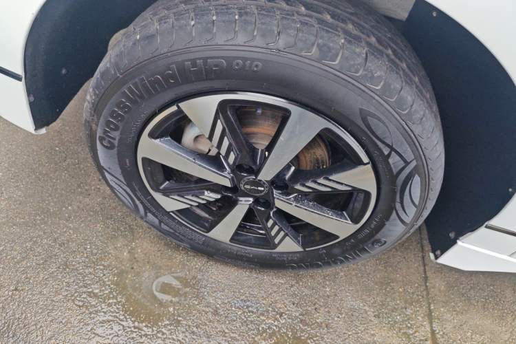 Used BYD e2 2023 Luxury Model Right Rear Wheel Hub