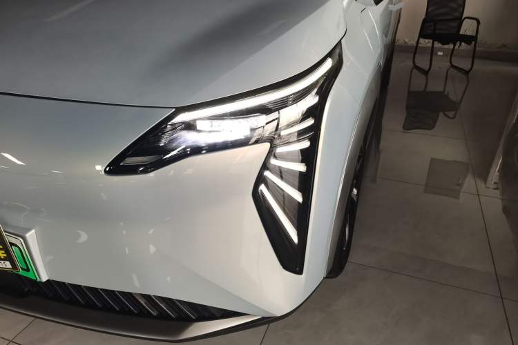 Used AION Y 2023 Younger Star Edition Left Front Headlight