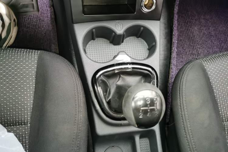 Used Dongfeng Fengon 330 2014 1.5L Manual Utility Version DK15