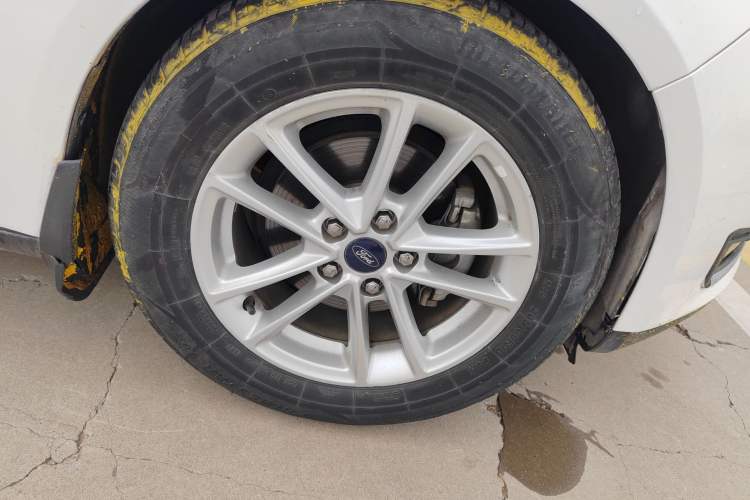 Used Ford Focus 2017 Sedan 1.6L Automatic Fashion Edition Smart Drive Version