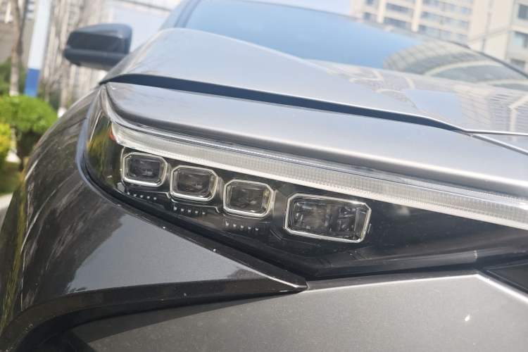 Used Toyota GAC bZ4X 2022 Long-Range Pro Right Front Headlight