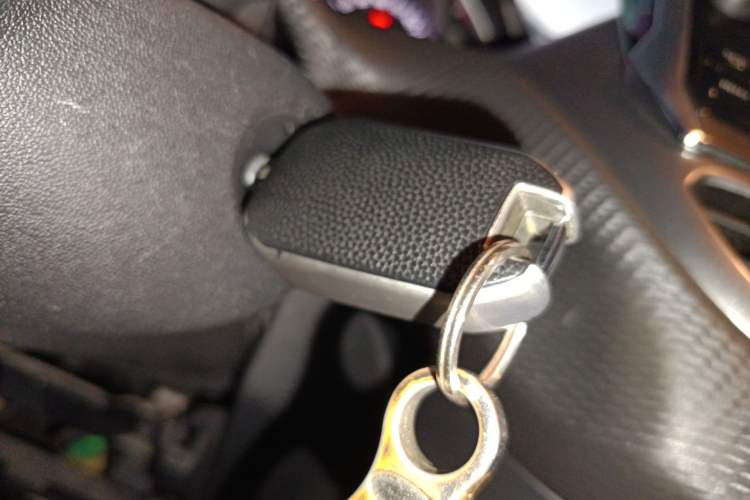 Used Peugeot 2008 2014 1.6L Automatic Fashion Edition
