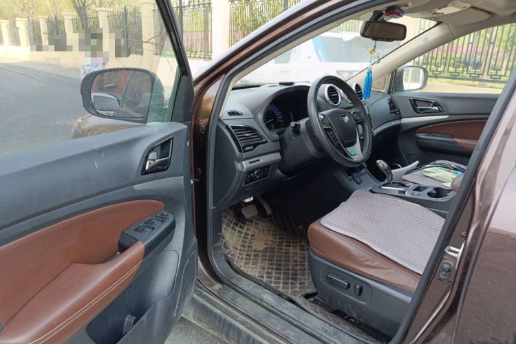 Used BYD S7 2015 2.0T Upgraded Automatic Luxury Version Driver Seat