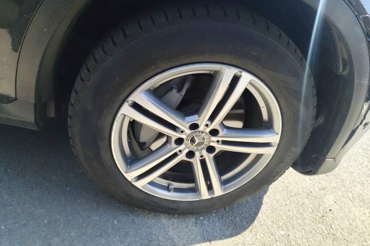 Used Mercedes-Benz GLC 2021 GLC 260 L 4MATIC Dynamic Edition Right Front Wheel Hub