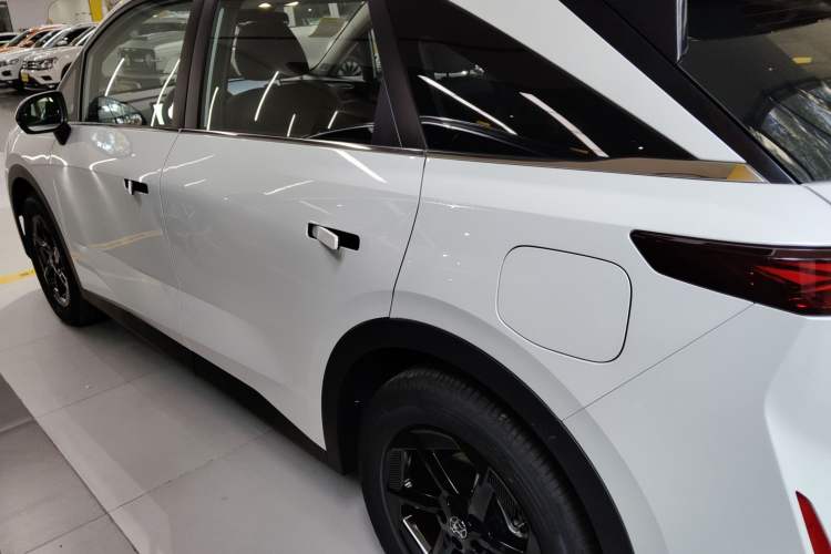 Used Venucia VX6 2024 450 Travel Edition
