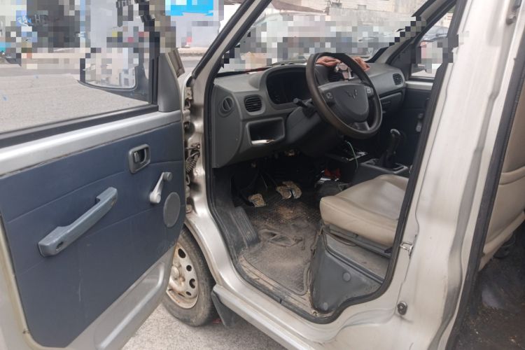 Used Wuling Zhiguang 2010 1.0L New Edition Practical Version with Extended Body L2Y
