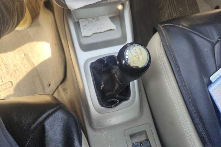 Used Changan Alsvin V3 2012 1.3L Manual Comfort Version China IV Standard
