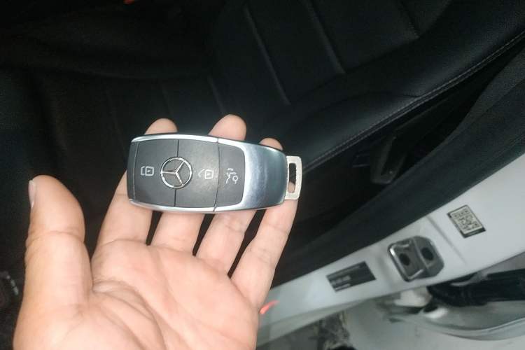 Used Mercedes-Benz C-Class 2020 Facelifted C 260 Estate
