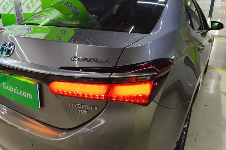 Used Toyota Corolla 2017 Revised Dual-Engine 1.8L E-CVT Leading Edition
