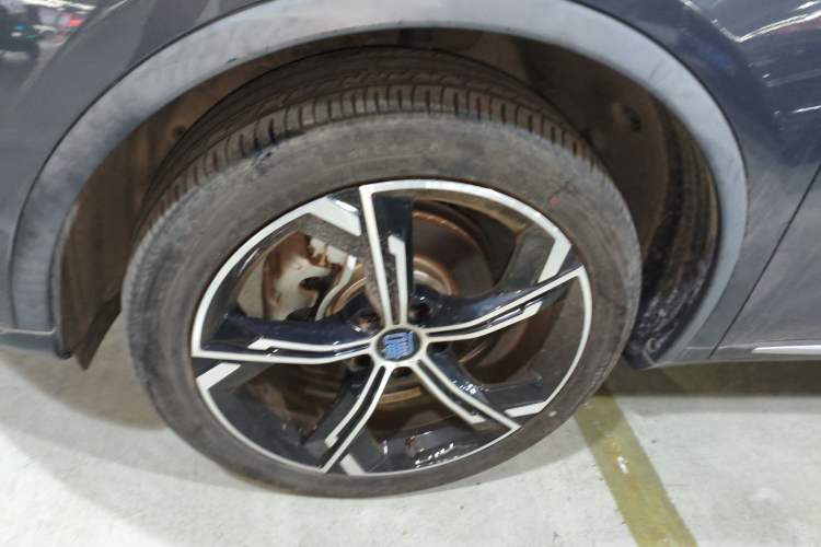 Used BYD Tang New Energy 2021 DM-i 112KM Prestige Model Exterior 4