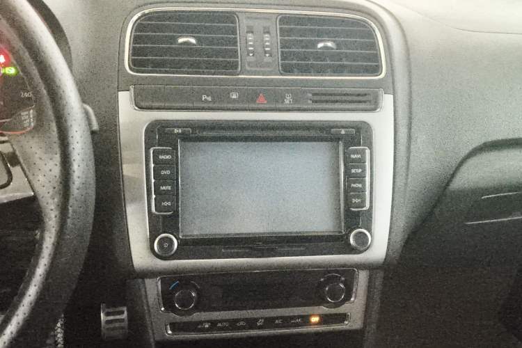 Used Volkswagen Polo 2014 1.6L Cross Polo Automatic