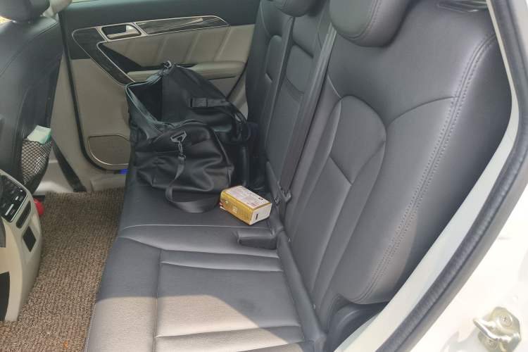 Used Haval H6 Coupe 2015 Blue Label 2.0T Manual Two-Wheel-Drive Elite Model