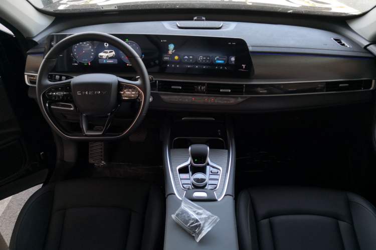 Used Chery Tiggo 8 PRO 2025 290T Two-Wheel-Drive Luxury Edition
