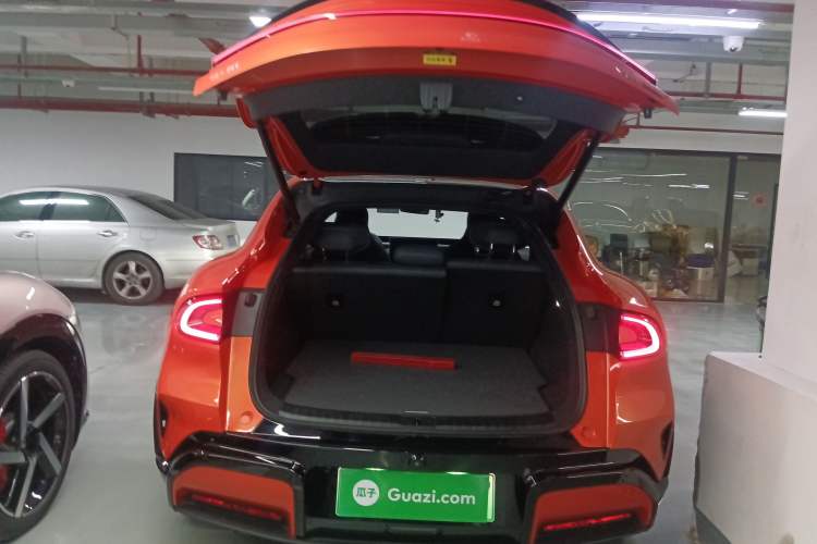 Used Xiaomi Auto YU7 2025 Ultra-Long Range High-Performance All-Wheel-Drive Max Edition