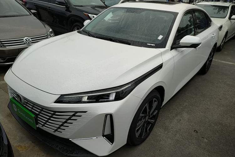 Used CHANGAN Eado 2025 Blue Whale 1.5T 500Bar Prestige Model Guazi used car, China used car export, Used car for sale, Used  cars, Cheapest cars for sale