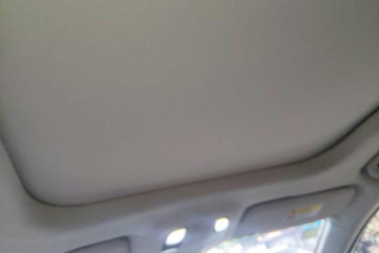 Used SOL X8 2021 300T DCT Leading Smart Connectivity Version 6 Seats Headliner