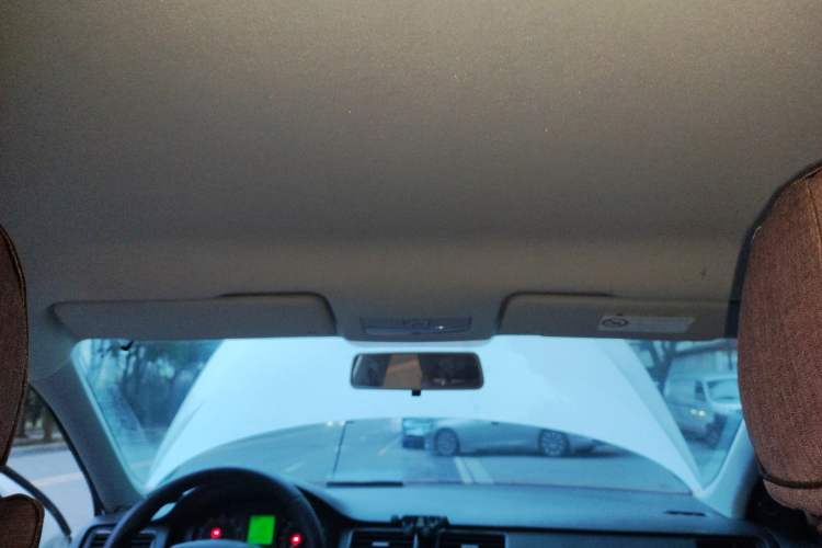 Used Skoda Rapid 2015 1.4L Manual Enjoyment Model
