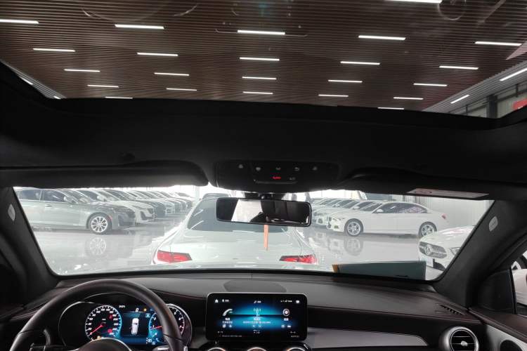 Used Mercedes-Benz GLC 2022 Second Facelift GLC 260 L 4MATIC Dynamic Edition Headliner