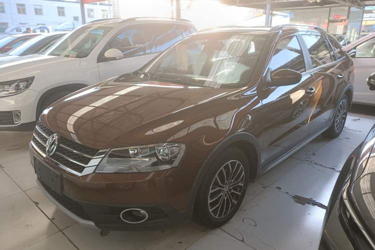 Used Volkswagen Cross Lavida 2014 1.4TSI DSG