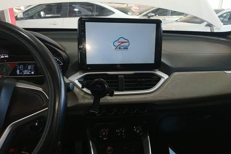 Used Baojun 510 2021 1.5L Manual Jingxiang Edition Audio And AC Panel