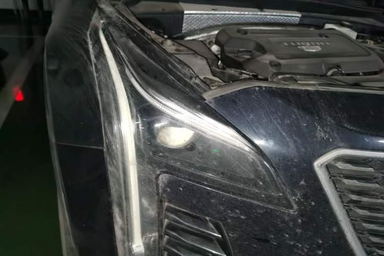 Used Cadillac XT4 2020 28T Two-Wheel-Drive Leading Version