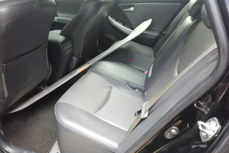 Used Toyota Prius 2012 1.8L Luxury Edition
