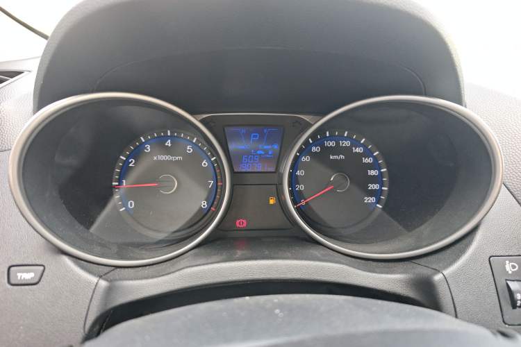 Used Hyundai ix35 2015 2.0L Automatic 2WD Smart Version China V Standard Instrument Cluster