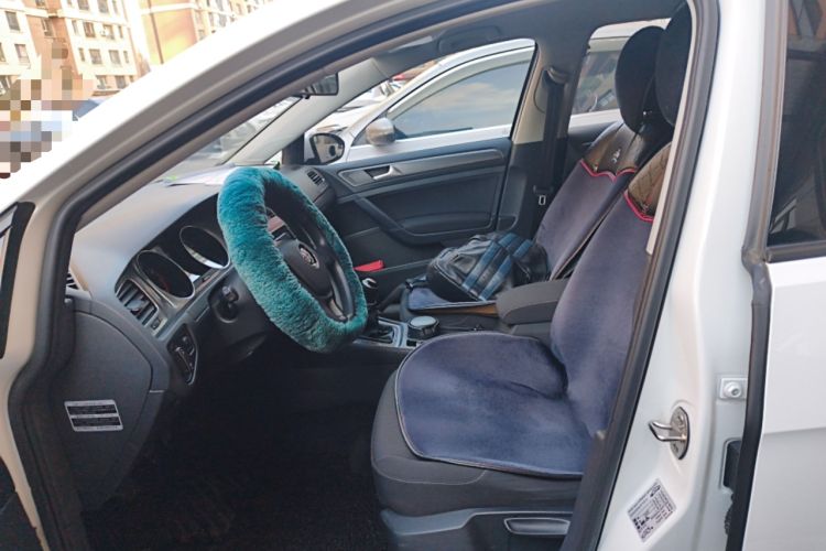 Used Volkswagen Golf 2016 1.6L Manual Fashion Edition