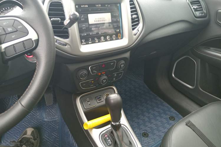 Used Jeep Compass 2017 200T Automatic Family Edition