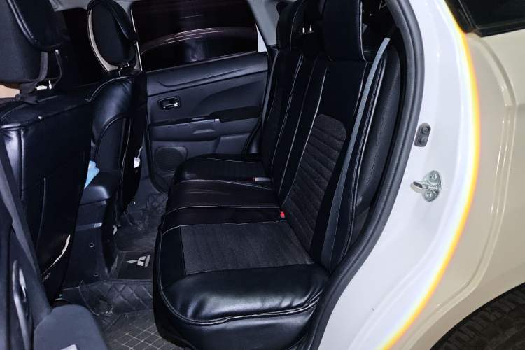 Used Mitsubishi ASX 2013 1.6L Manual Two-Wheel Drive Standard Edition