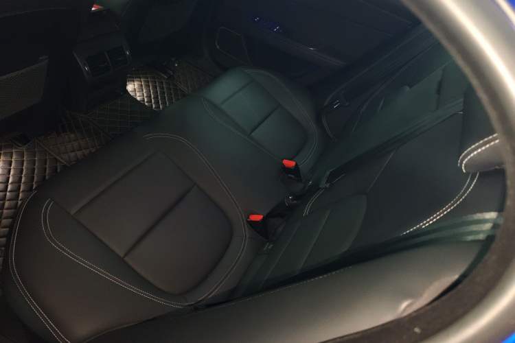 Used Jaguar XEL 2020 2.0T 200PS R-DYNAMIC Youth Sports Edition
