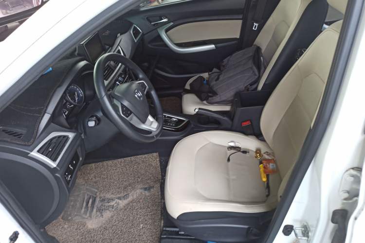 Used Changan Alsvin V7 2015 1.6L Automatic Enjoyment Model China V Standard