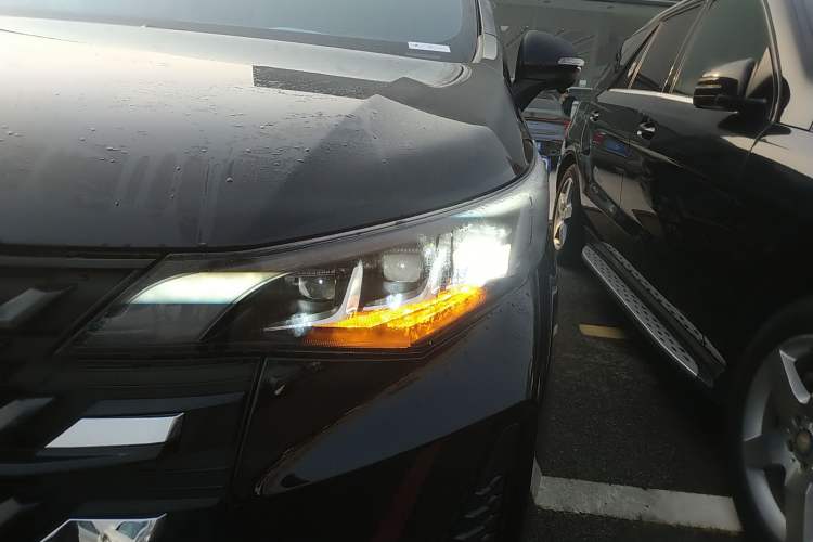 Used GAC Trumpchi M6 2023 PRO 270T DCT Luxury Edition